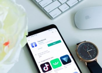 picture of Facebook app