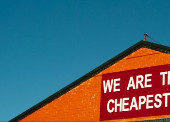 Sustainability and Influencers: The Rise and Fall of Fast Fashion