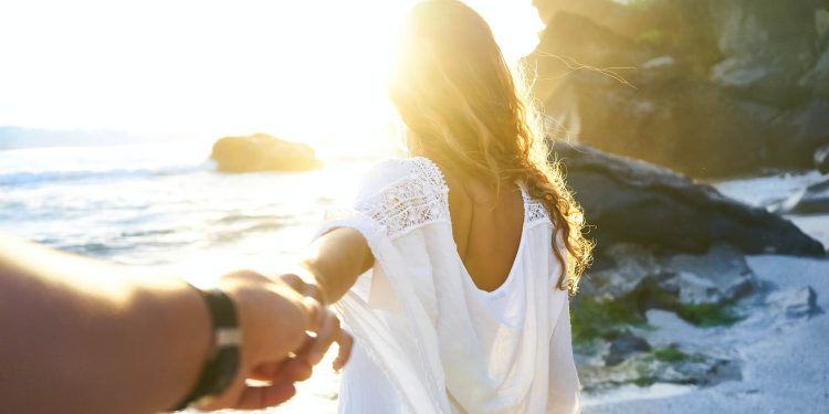 The Best Couples to Follow for Travel Lust